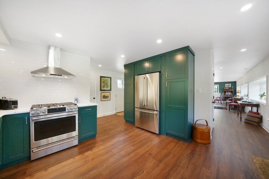 A new kitchen remodel with stainless steel appliances.
