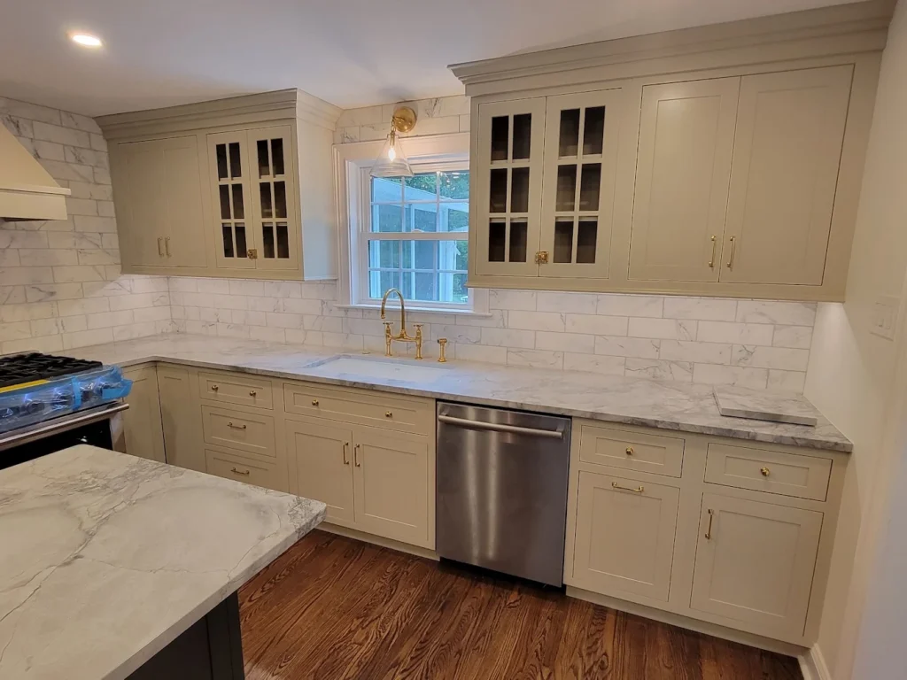 A new kitchen renovation done by Rose Tree Construction.